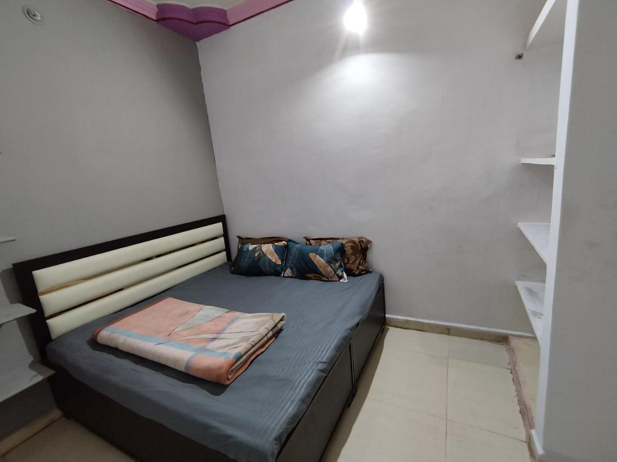 Kalpeshwar Homestay 乌贾因 外观 照片