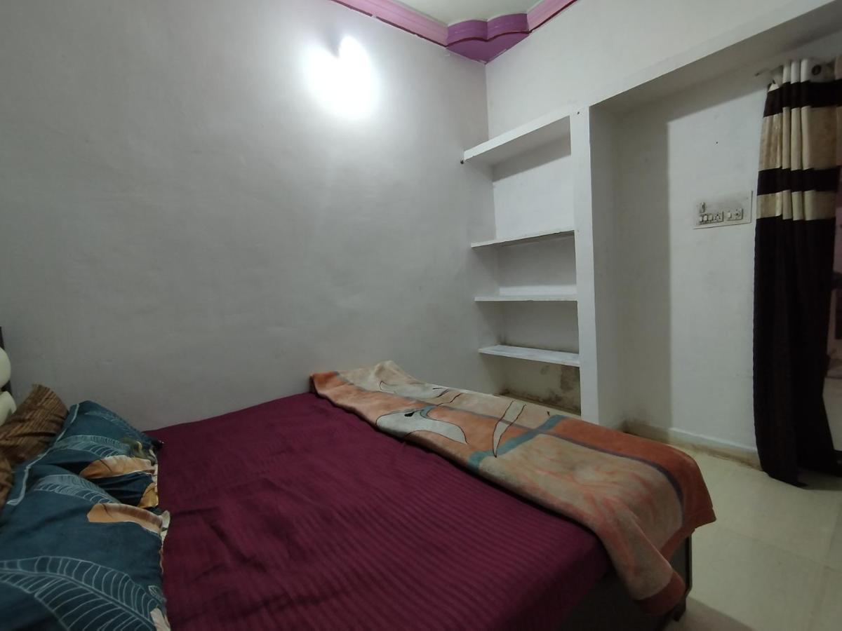 Kalpeshwar Homestay 乌贾因 外观 照片