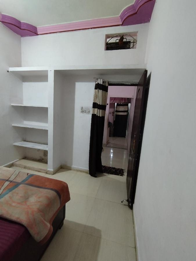 Kalpeshwar Homestay 乌贾因 外观 照片