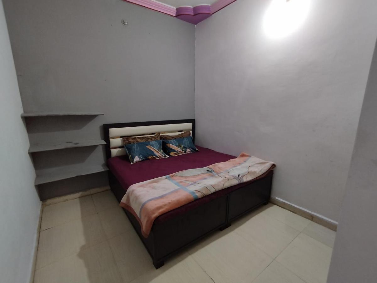Kalpeshwar Homestay 乌贾因 外观 照片